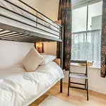 2 Bed In Oc-m32942 Daire