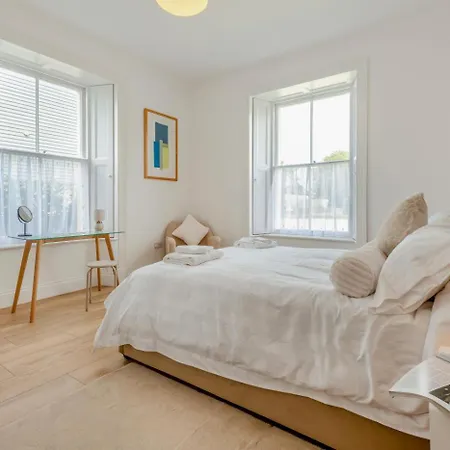 Daire 2 Bed In Oc-m32942