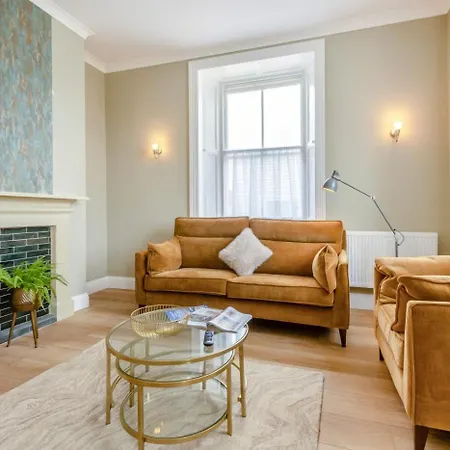 2 Bed In Oc-m32942 Daire