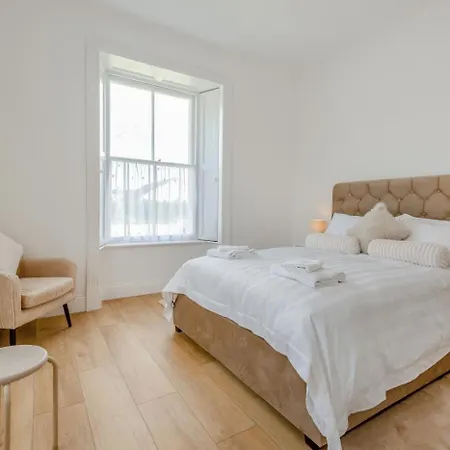 2 Bed In Oc-m32942