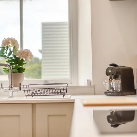 شقة 2 Bed In Oc-m32942